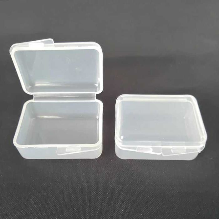 pudełko 4,5x3,2x2,3 cm na haczyki, agrafki, krętliki, kółka łącznikowe