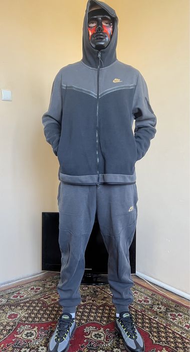 Оригинальный спортивный костюм Nike tech fleese