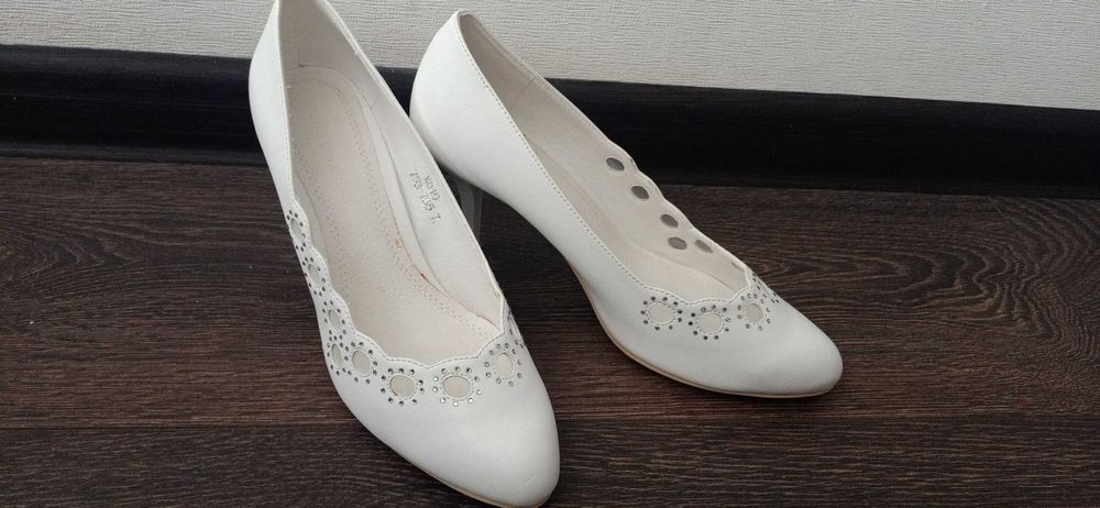 Туфлі для нареченої