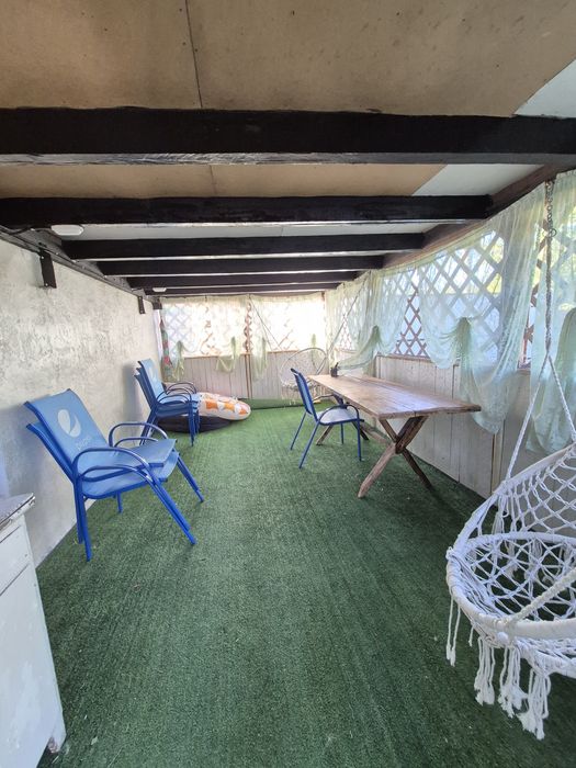 Дача для сімейного та активного відпочинку біля води