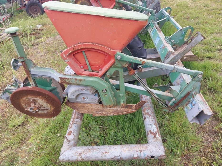 Sekcja wysiewająca siewnik nodet redlice skrzynie znaczniki koła częśc