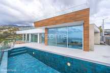 Moradia unifamiliar T3, com vista sobre o mar e sobre a vila da Ponta