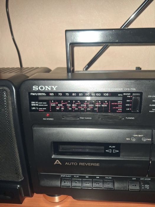 IGŁA !   SONY CFS-710L. Boombox. Radiomagnetofon.