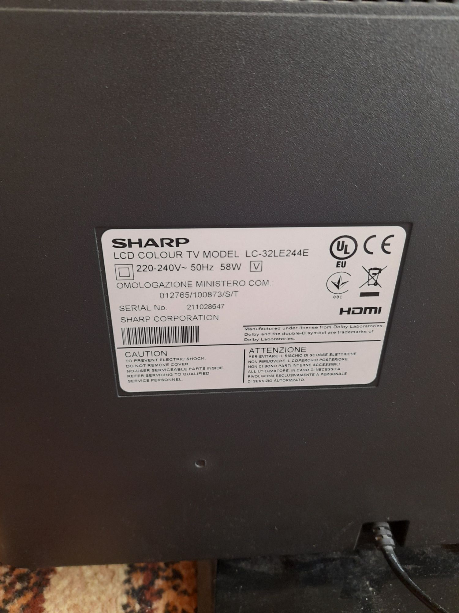 Telewizor Sharp 32 całe.