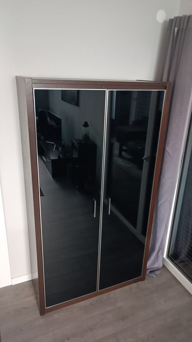 Móvel / cristaleira em madeira 180x100x40