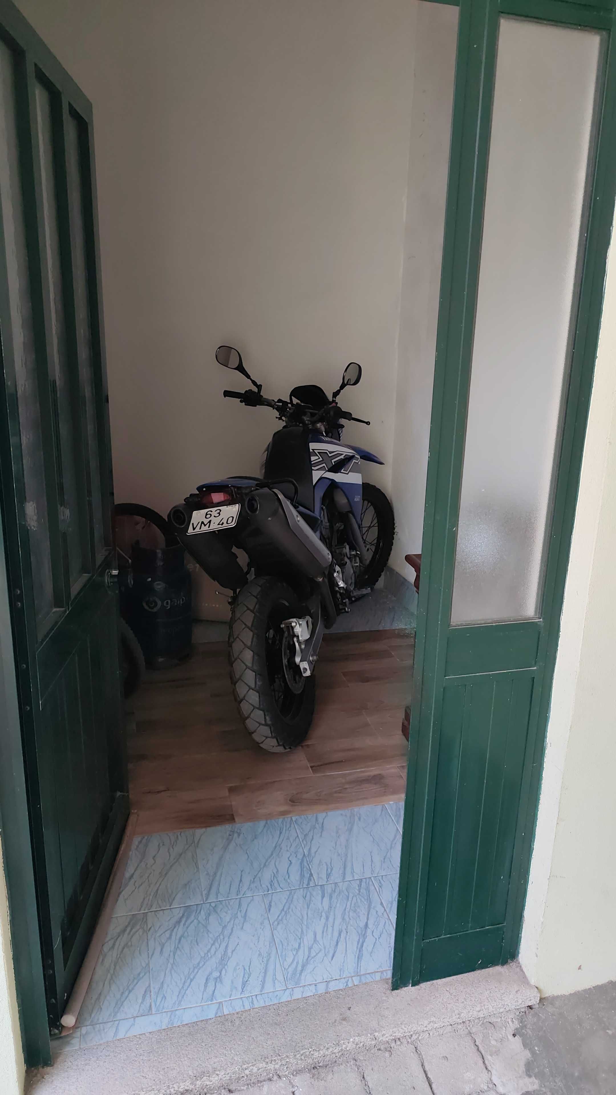 Vendo ou troco Yamanha XT 660 R