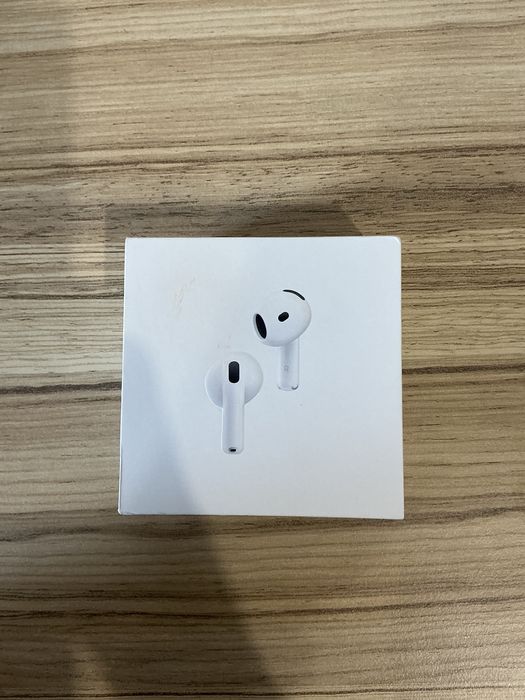 AirPods 4 Active Noise Cancellation