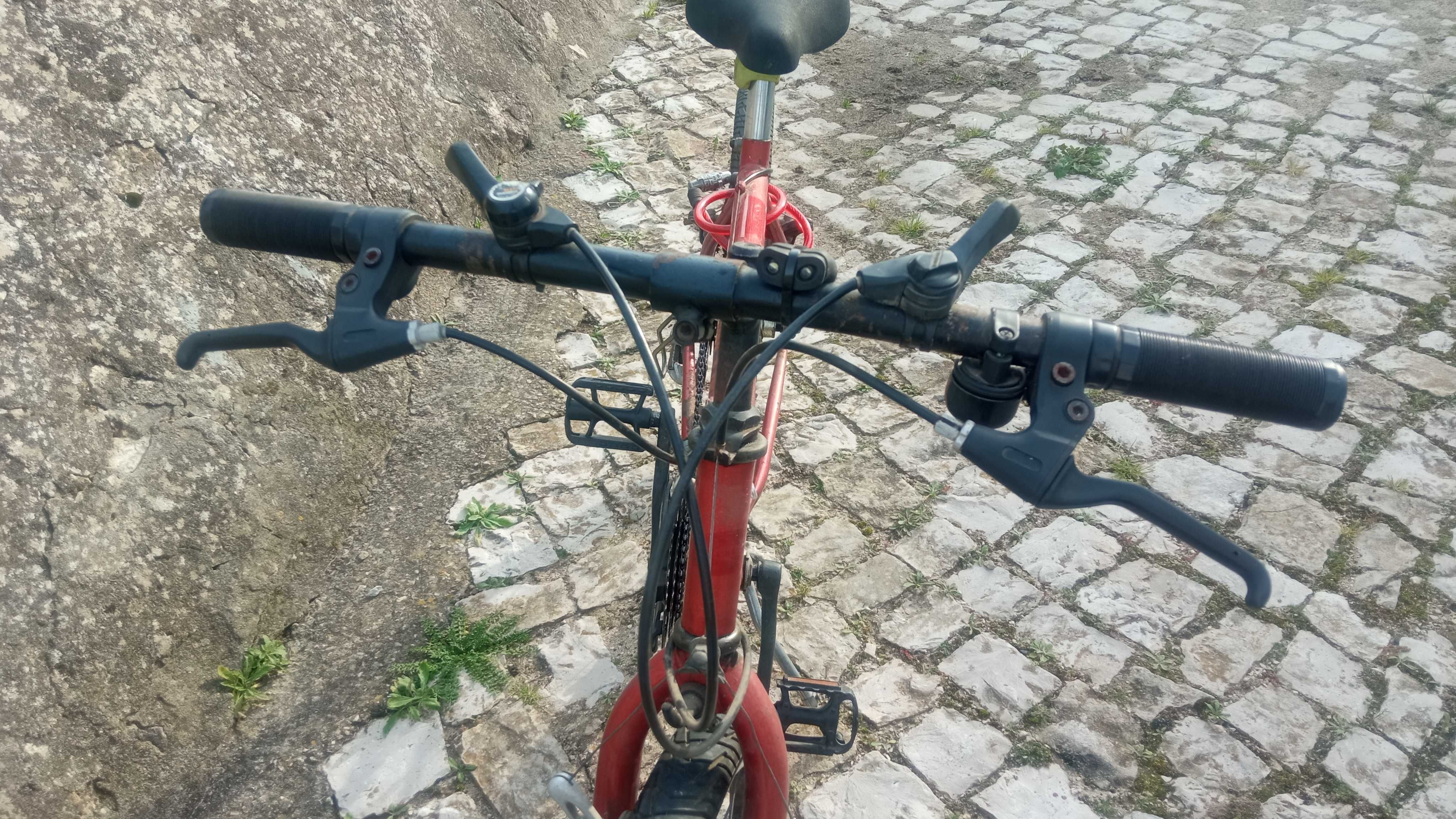 Bicicleta usada (roda 26)