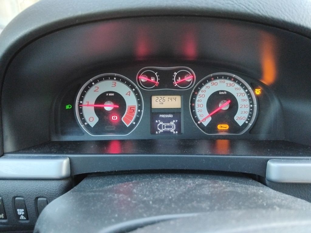 Renault Laguna 2.0 D.c.i 174 cavalos