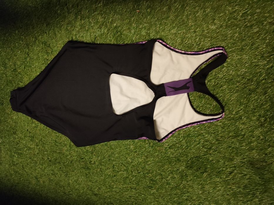 Śliczny strój kąpielowy jak nowy r.146-152 Slazenger