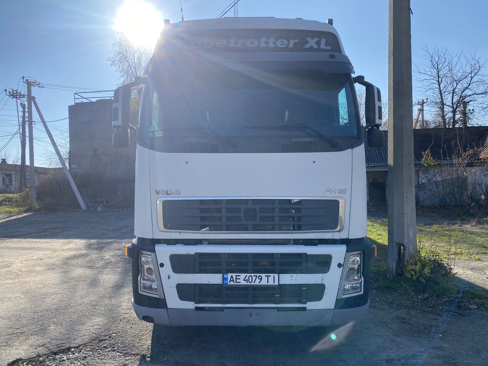 Продам Volvo fh12 2003 зерновоз самоскид