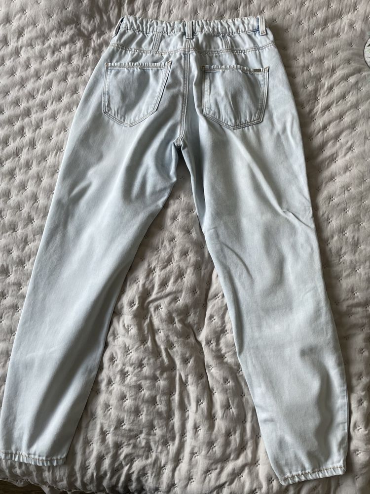 Bershka spodnie jeansowe jasne M