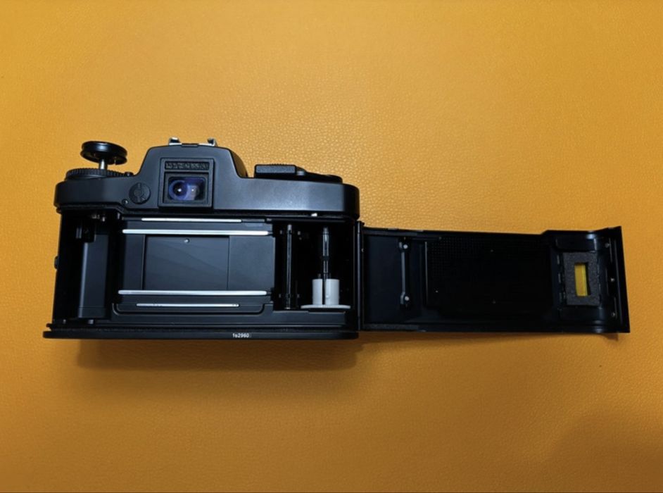 Leica R4 + Motor de Rebobinagem + Punho + Alça