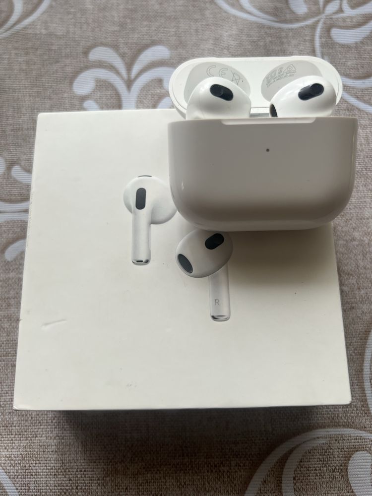 Apple AirPods 3 (оригінальні)
