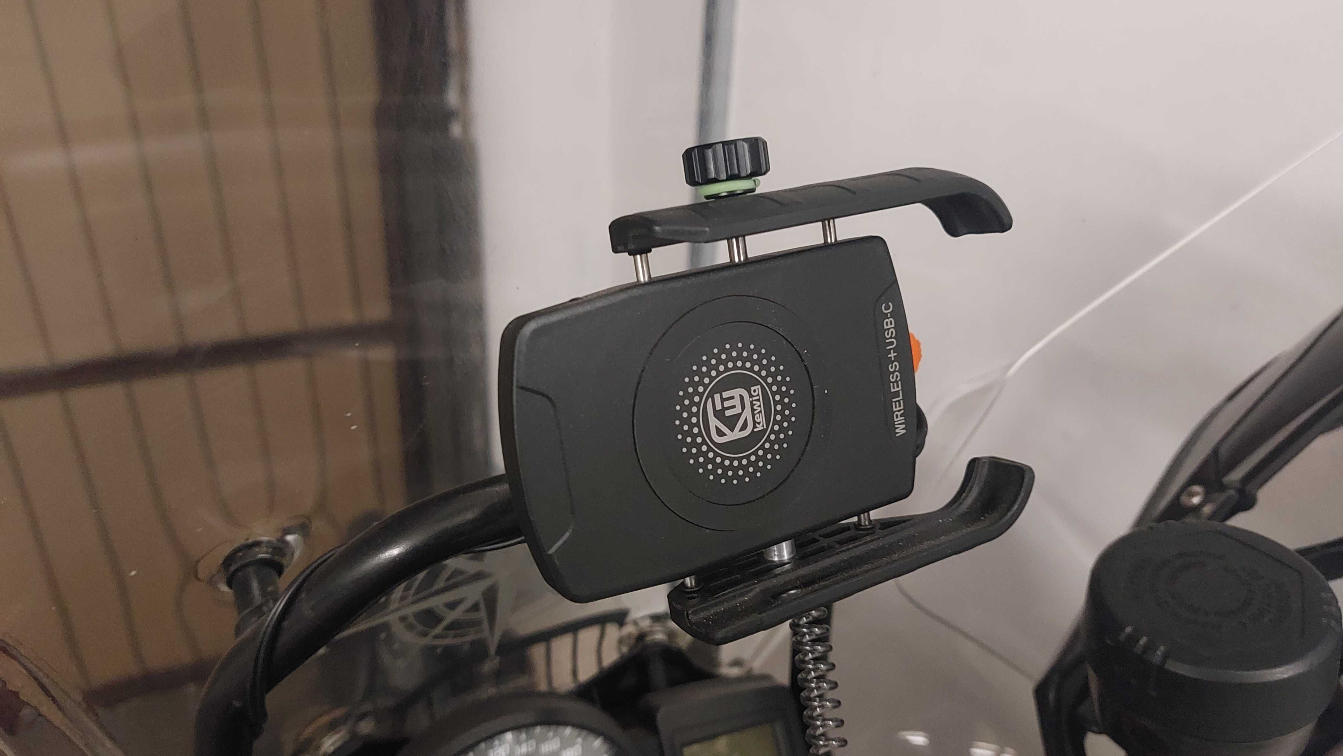 Uchwyt motocyklowy do telefonu, ładowarka indukcyjna, USB C