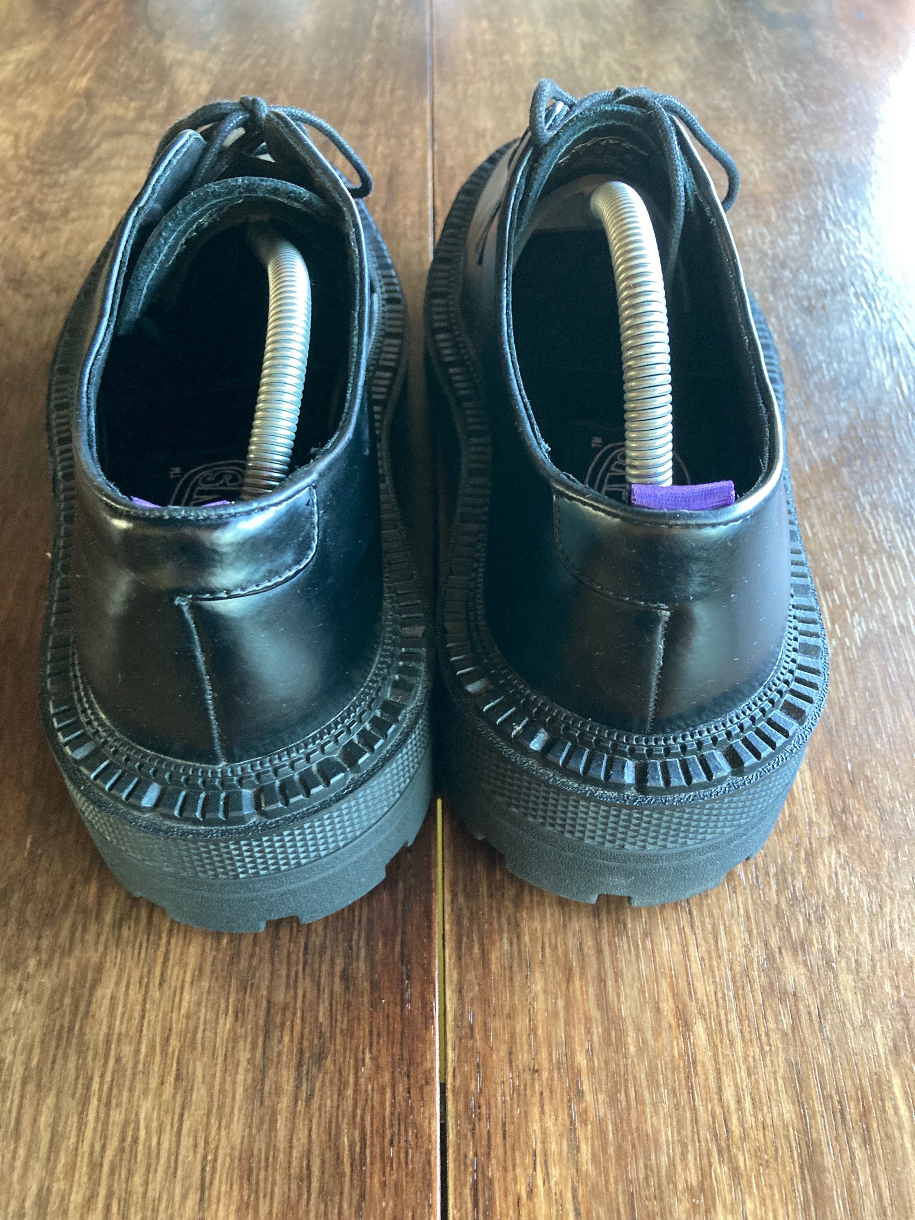 Sapatos EYTYS 43