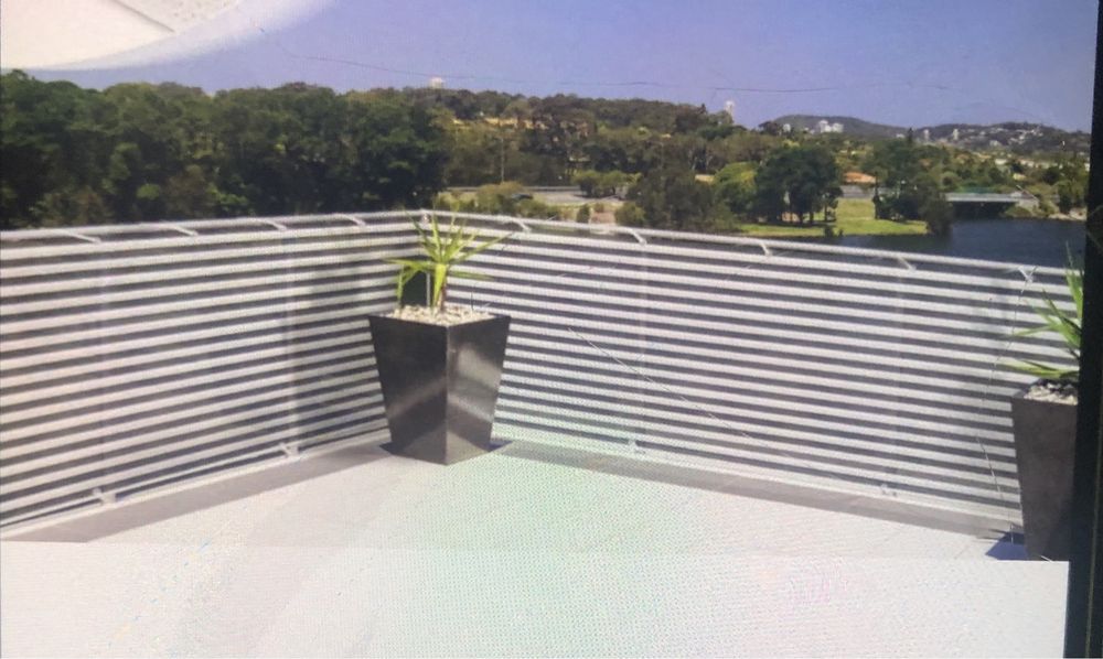 Tela de privacidade para veranda , nova 2 x 4,6 metros