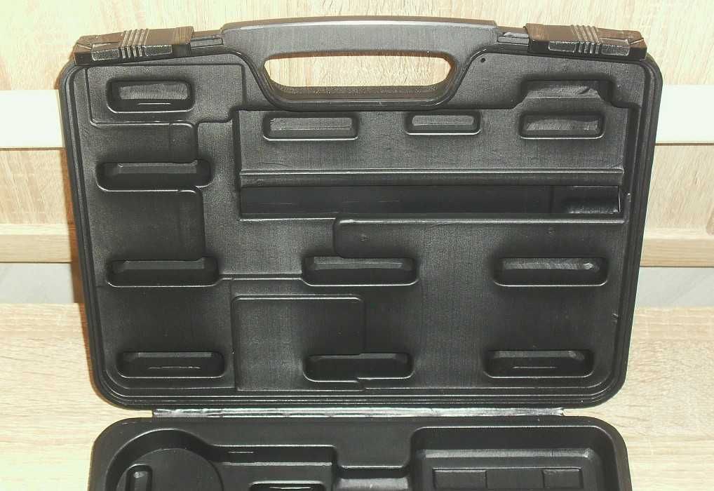 Walizka transportowa do kalibratora Multifunction Calibrator PCE-123