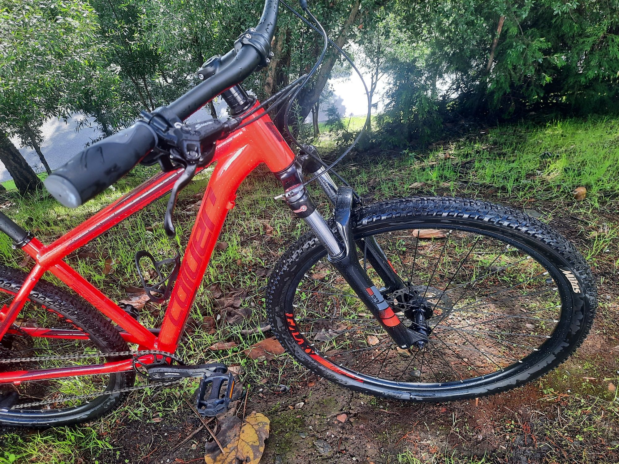 Btt 29 nova sram 12x1v Suspensao com bloqueio