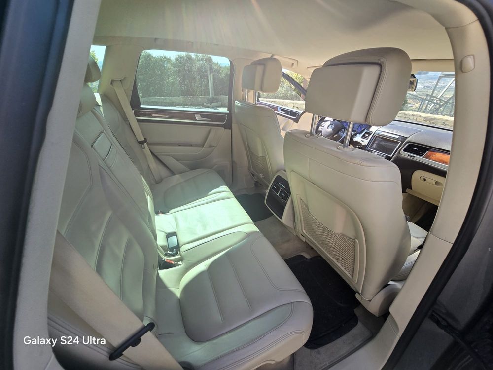 VW Touareg 3.0 TDI muito estimado.
