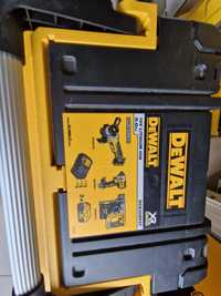 Zestaw Dewalt DCK305