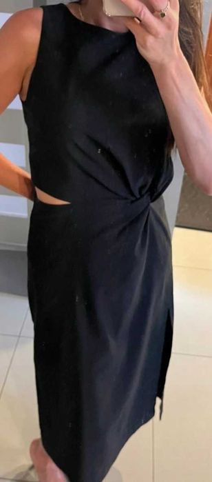 Sukienka czarna z wycięciami Zara