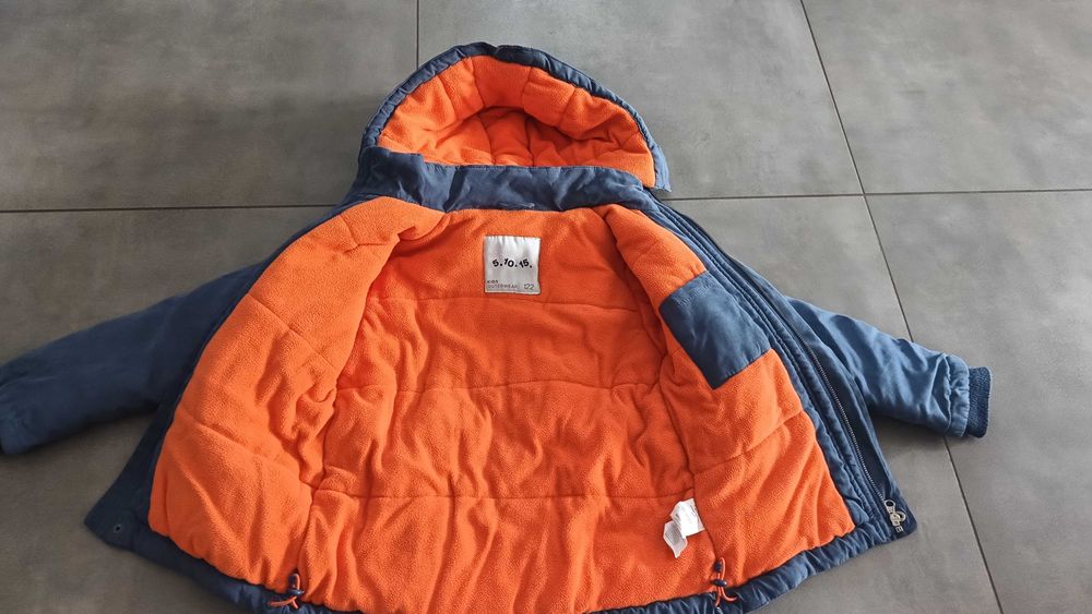 Kurtka niebieska ocieplana 122 cm