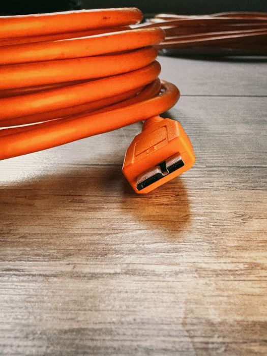 Przewód Tether Pro USB - USB micro b 4,6m