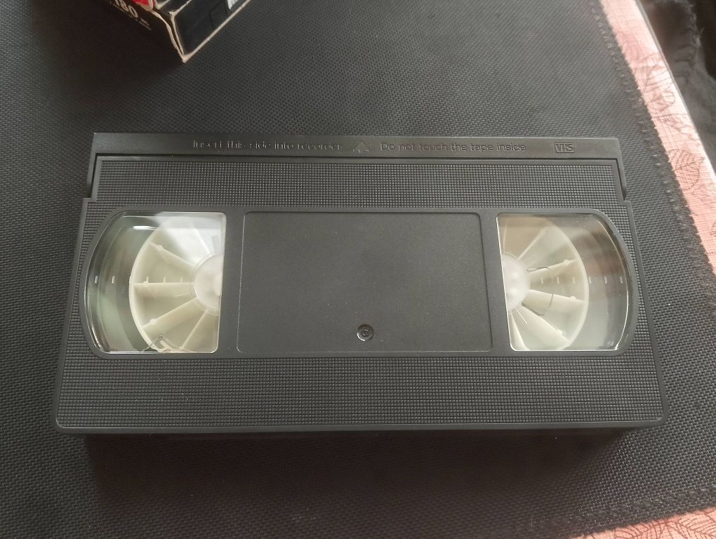 Kasety VHS stan idealny, bajki i filmy