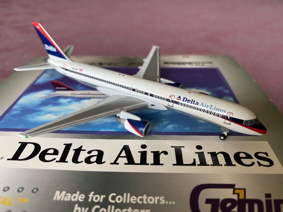 Miniatura Delta Air Lines Boeing 757-200