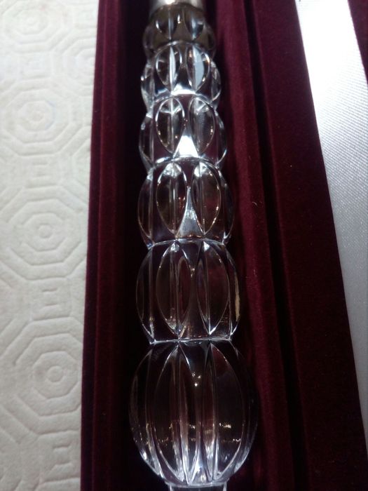 Abre cartas Cristal e prata