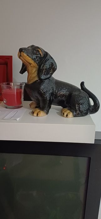 Cão em loiça para decoração