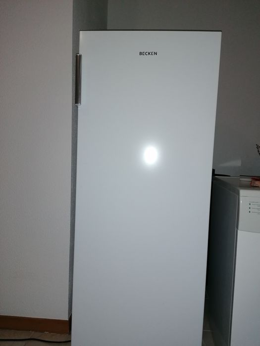 Frigorífico de uma porta 1,40x0,55