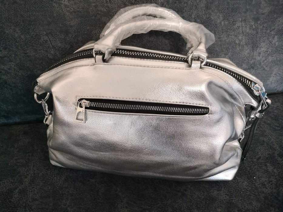 Жіноча сумка із шкірозамінника