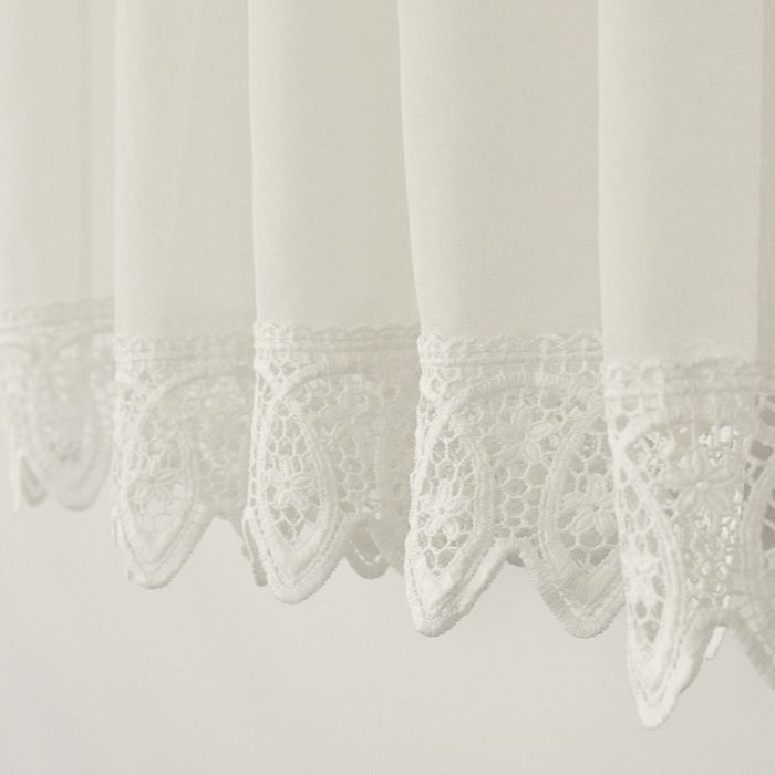 Gotowa firanka w kolorze ecru z gipiurą