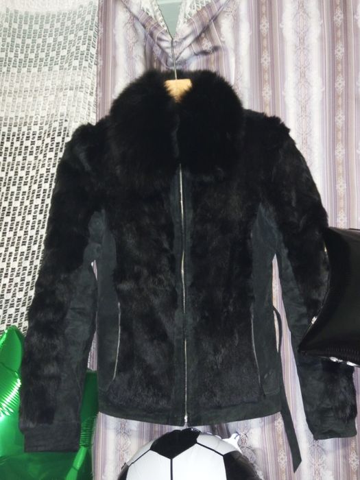 Пальта,куртки безкоштовно