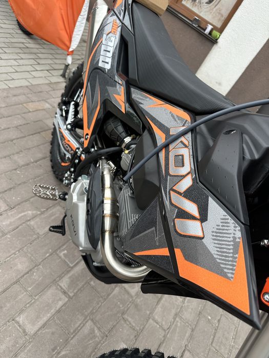 Kovi JNC300 SR кросовий мотоцикл