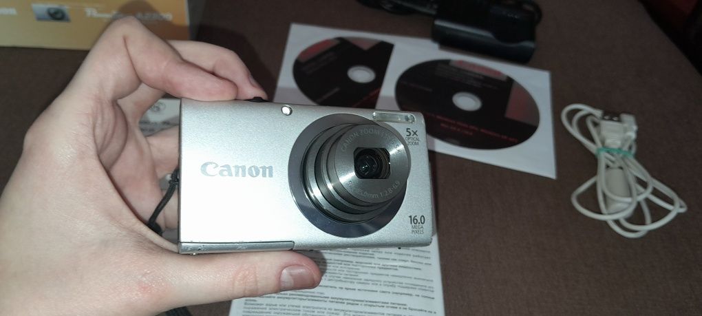 Цифровий фотоапарат Canon Power Shot A2300