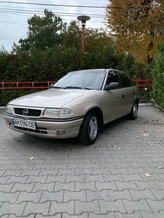 Продам власне авто Opel Astra F 1997 року