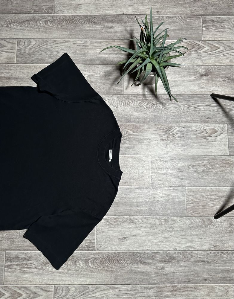 Футболка Zara Basic Relaxed Fit Black Tee