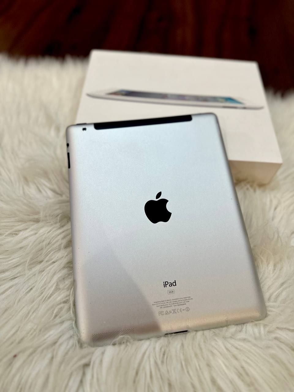 планшет iPad 2 Wi-Fi 3G 32GB White