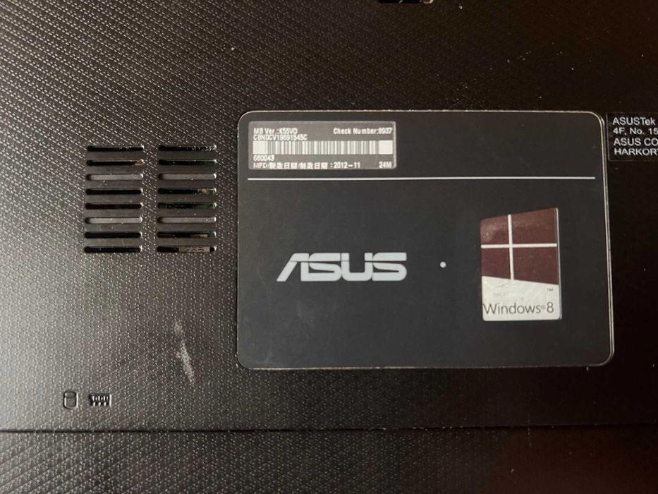 Laptop Asus A55V Czerwony - Intel Core i5, 8GB RAM, 750GB HDD, NVIDIA