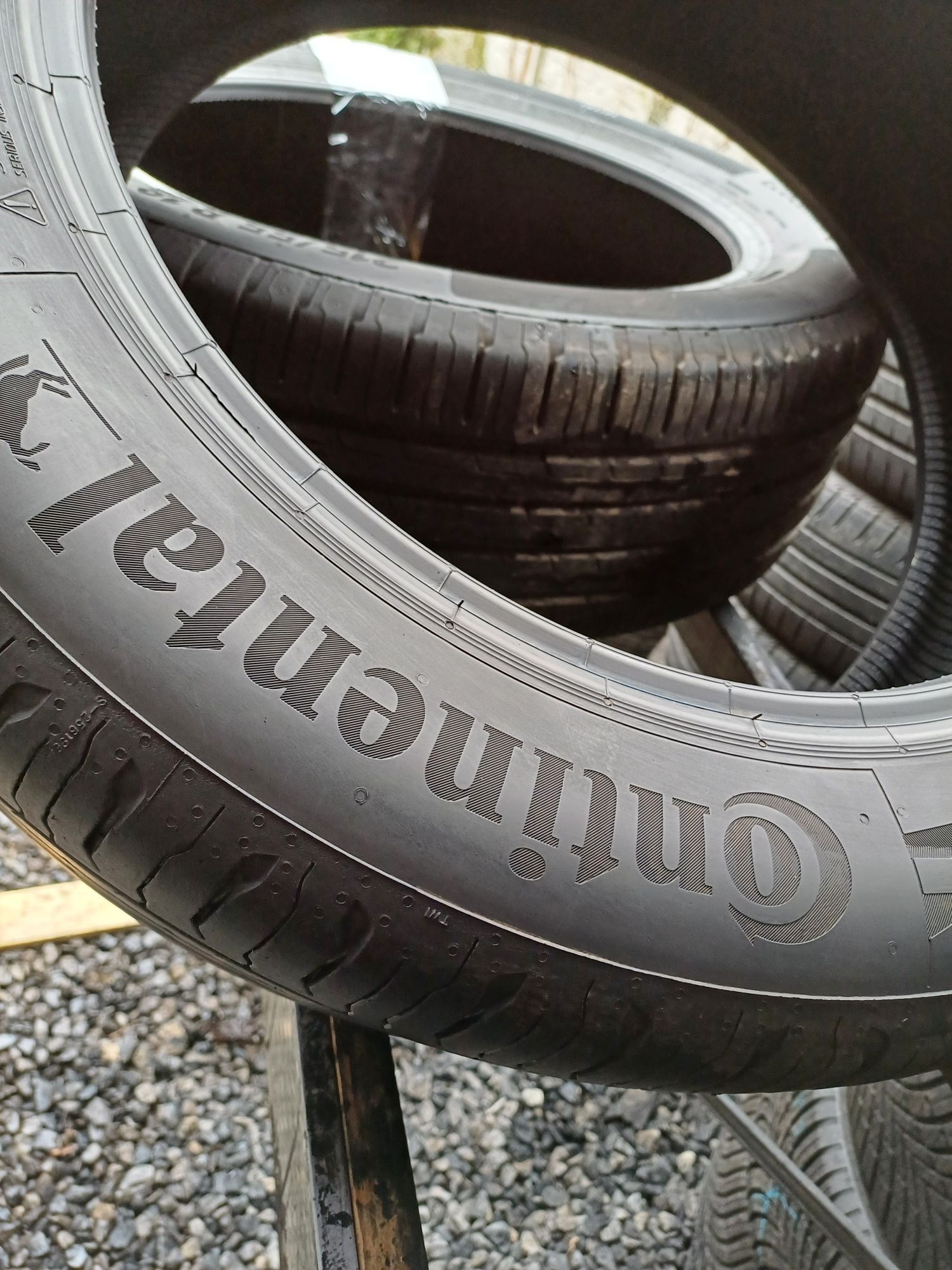 215/55/18 Sprzedam parę opon letnich Continental Eco 6