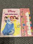 Велика музична книга Disney Princess принцеси