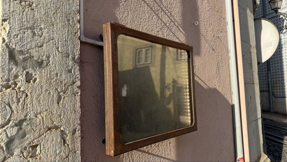 Menu em Aço Corten - Retro iluminado