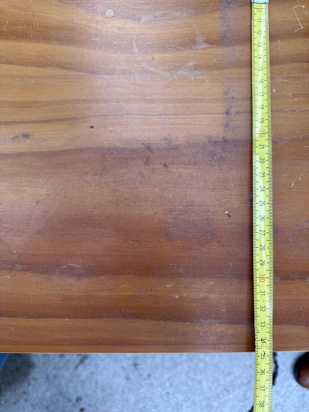 Móvel 3 gavetas em bom estado
