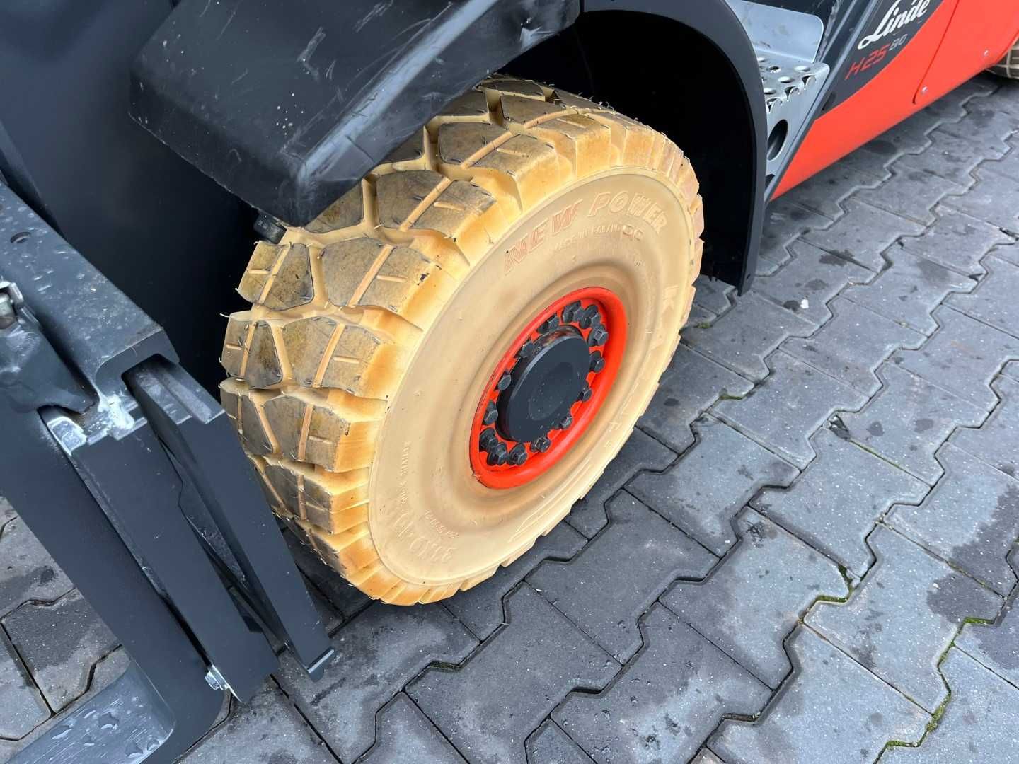 Wózek widłowy Linde H25T-02 Triplex Przesuw Kabina 2019 tylko 6656h