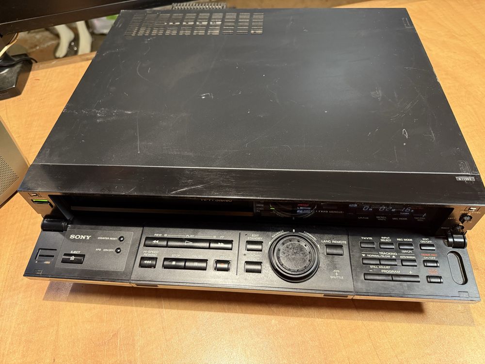 Magnetowid Sony slv 725 z oryginalnym pilotem