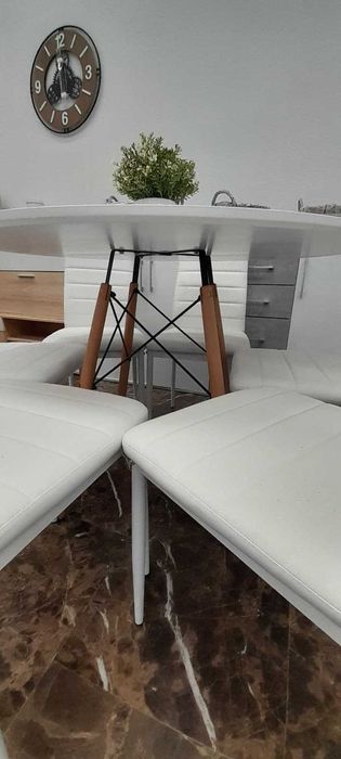 Novo! Conjunto de mesa de jantar e cadeiras com transporte gratuito