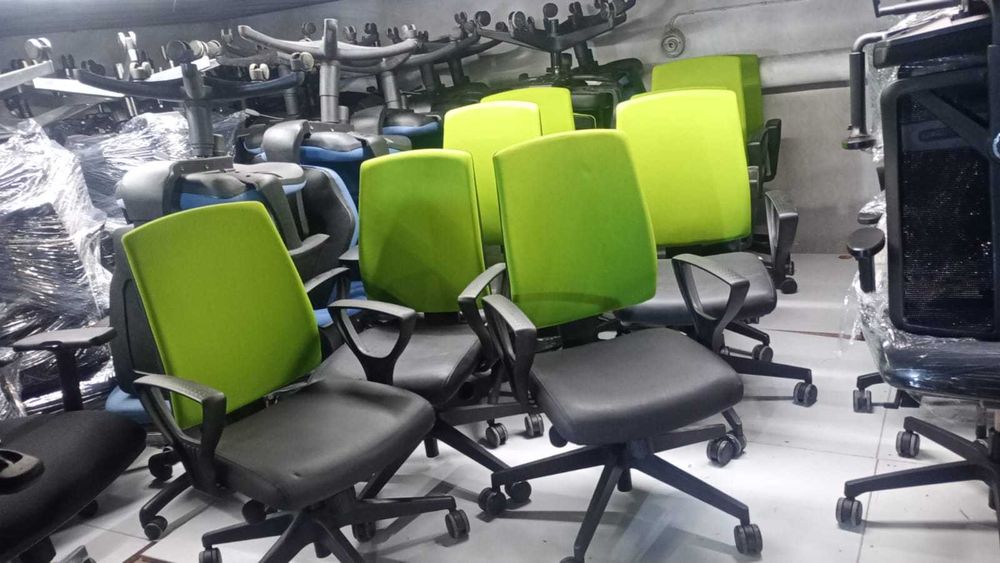 Fotel biurowy Profim Raya Contract 21S Czarny P52Pa fotele krzesła